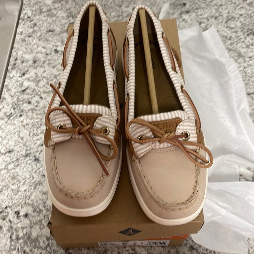 Sperry Angelfish Seersucker Rose size 8